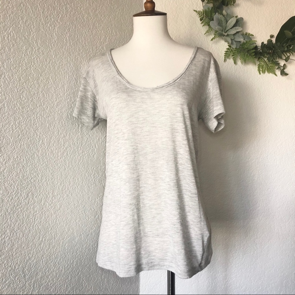 Joie • Grey short sleeve u-neck Top